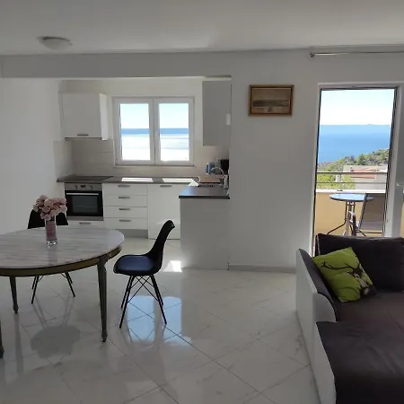 Marija Max * Makarska