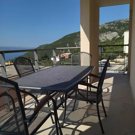 Marija Max Apartament *