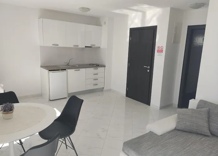 Marija Max * Makarska