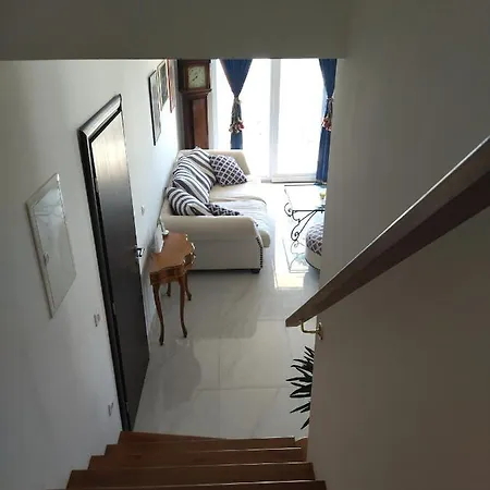 アパート Marija Max