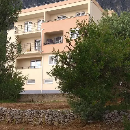 アパート Marija Max